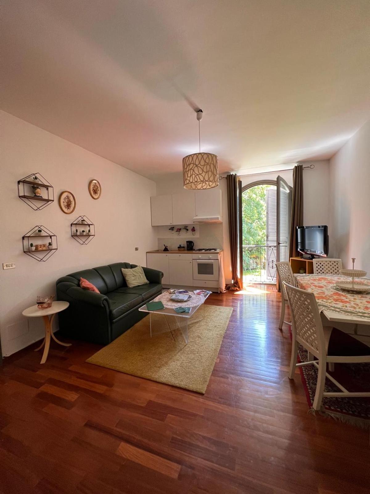 Appartamento In Villa Storica オレッジョ・カステッロ エクステリア 写真
